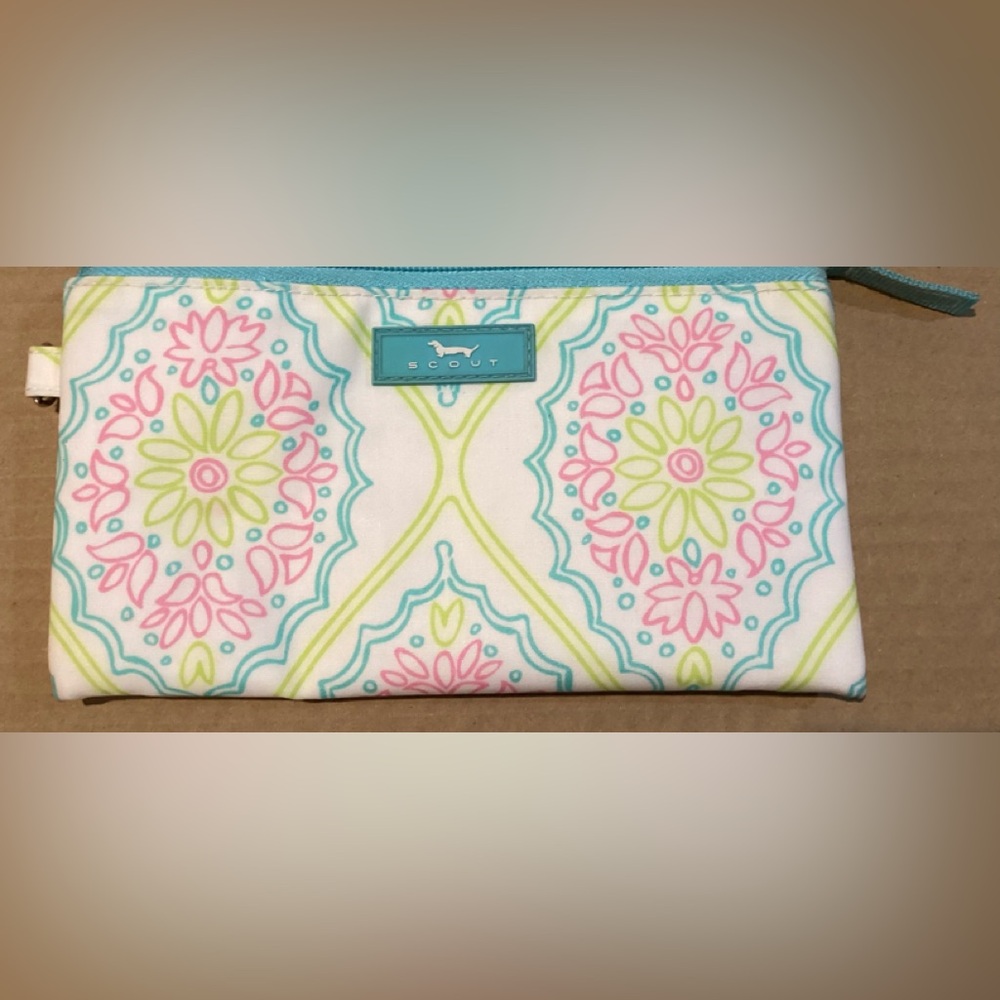 Scout Geometric Floral bag